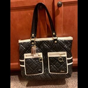 Authentic Coach Poppy Tote bag